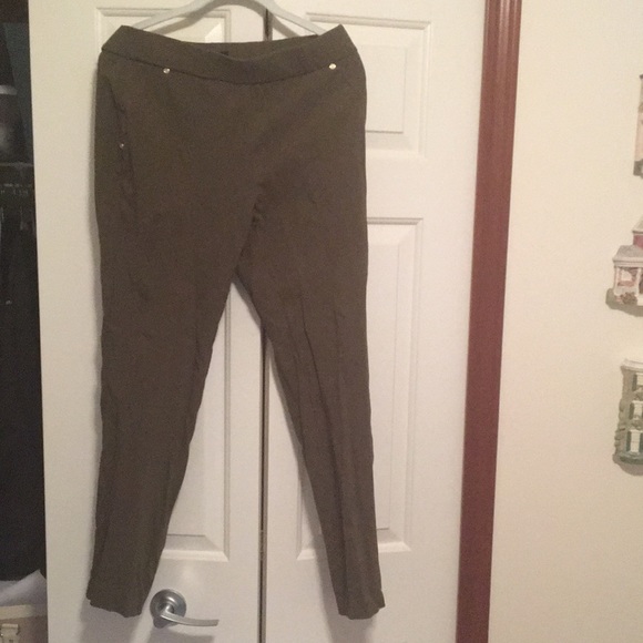 Size8 olive pant - Picture 4 of 4